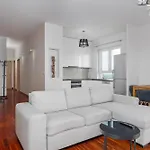Apartman Penthouse Okopowa 56 By Nyx Varsó